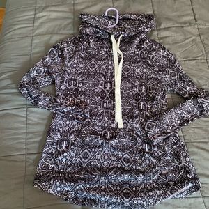 Baggy neck sweat shirt